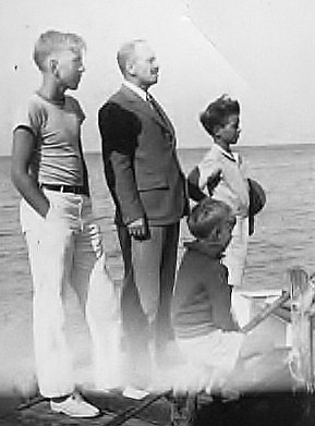 Royal Munger and Sons